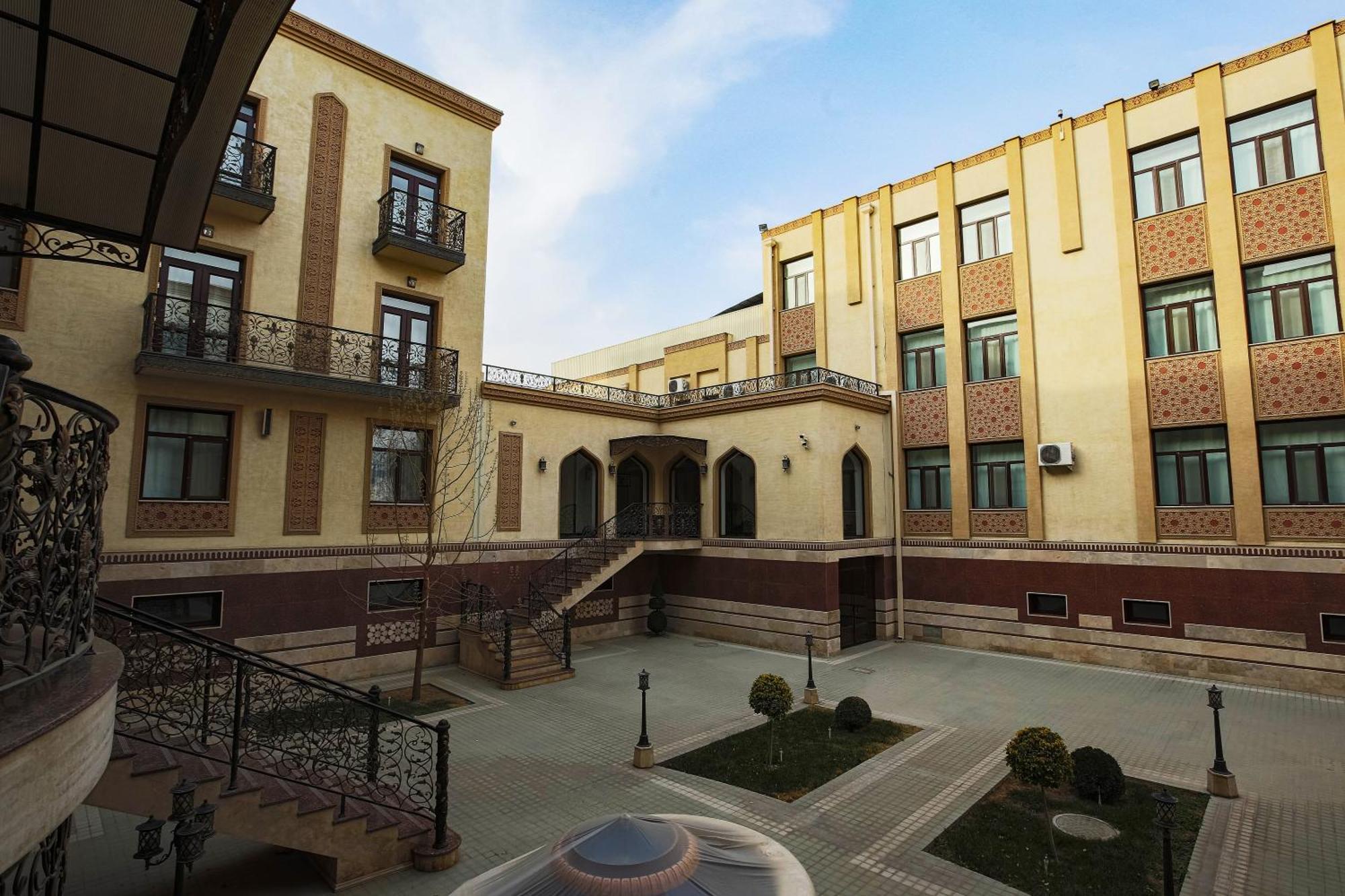 Hotel Zargaron Plaza Buchara Exterior foto