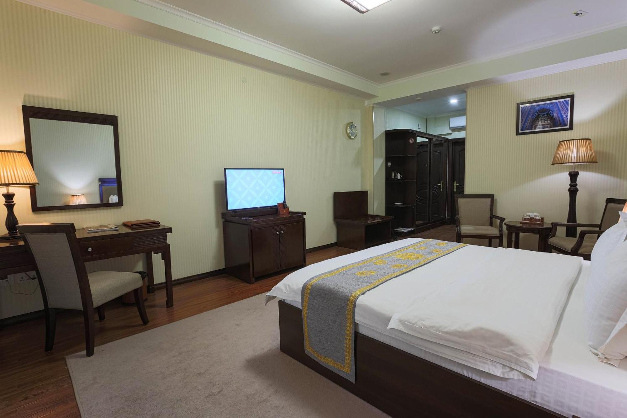 Hotel Zargaron Plaza Buchara Exterior foto
