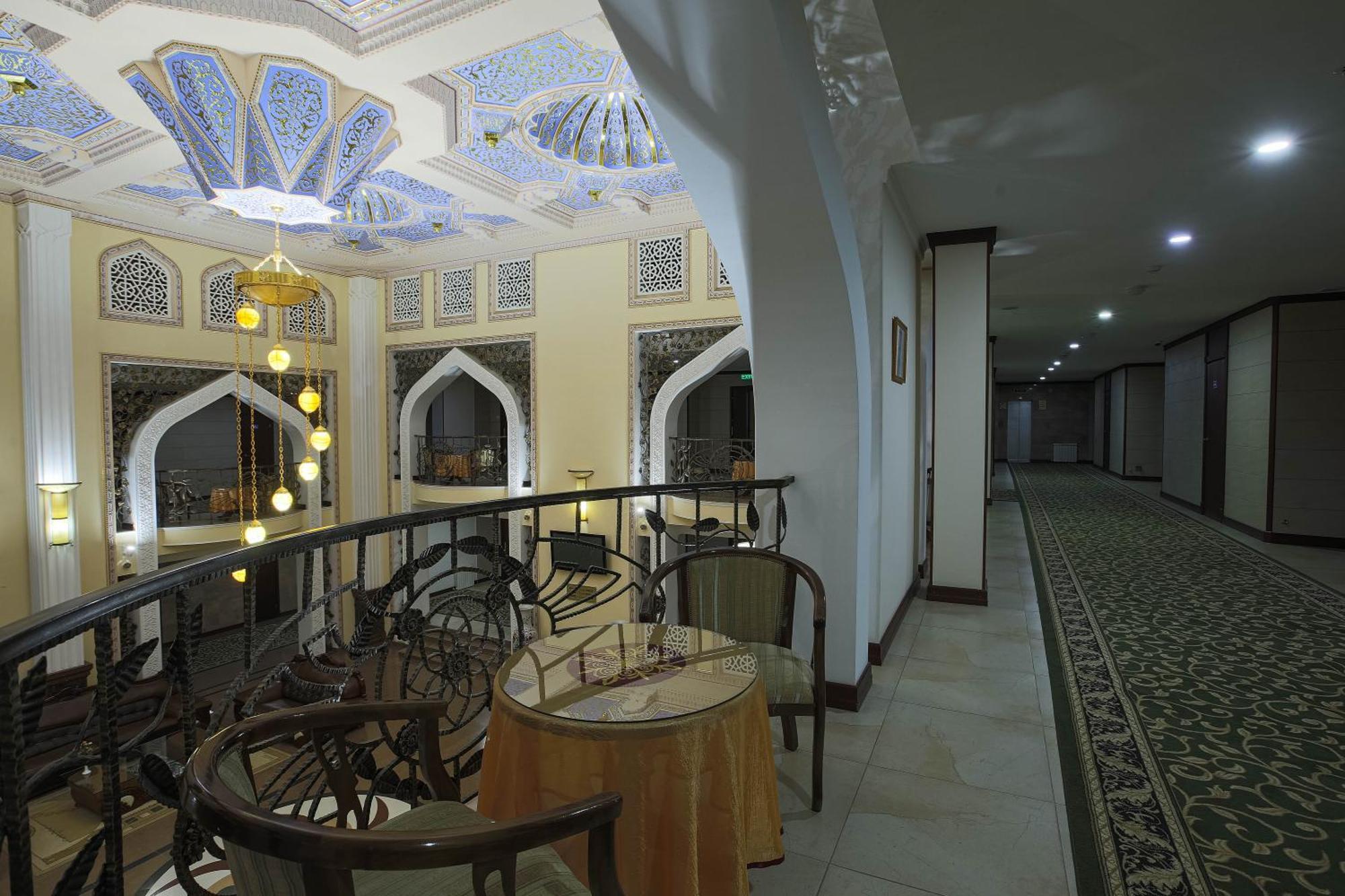 Hotel Zargaron Plaza Buchara Exterior foto