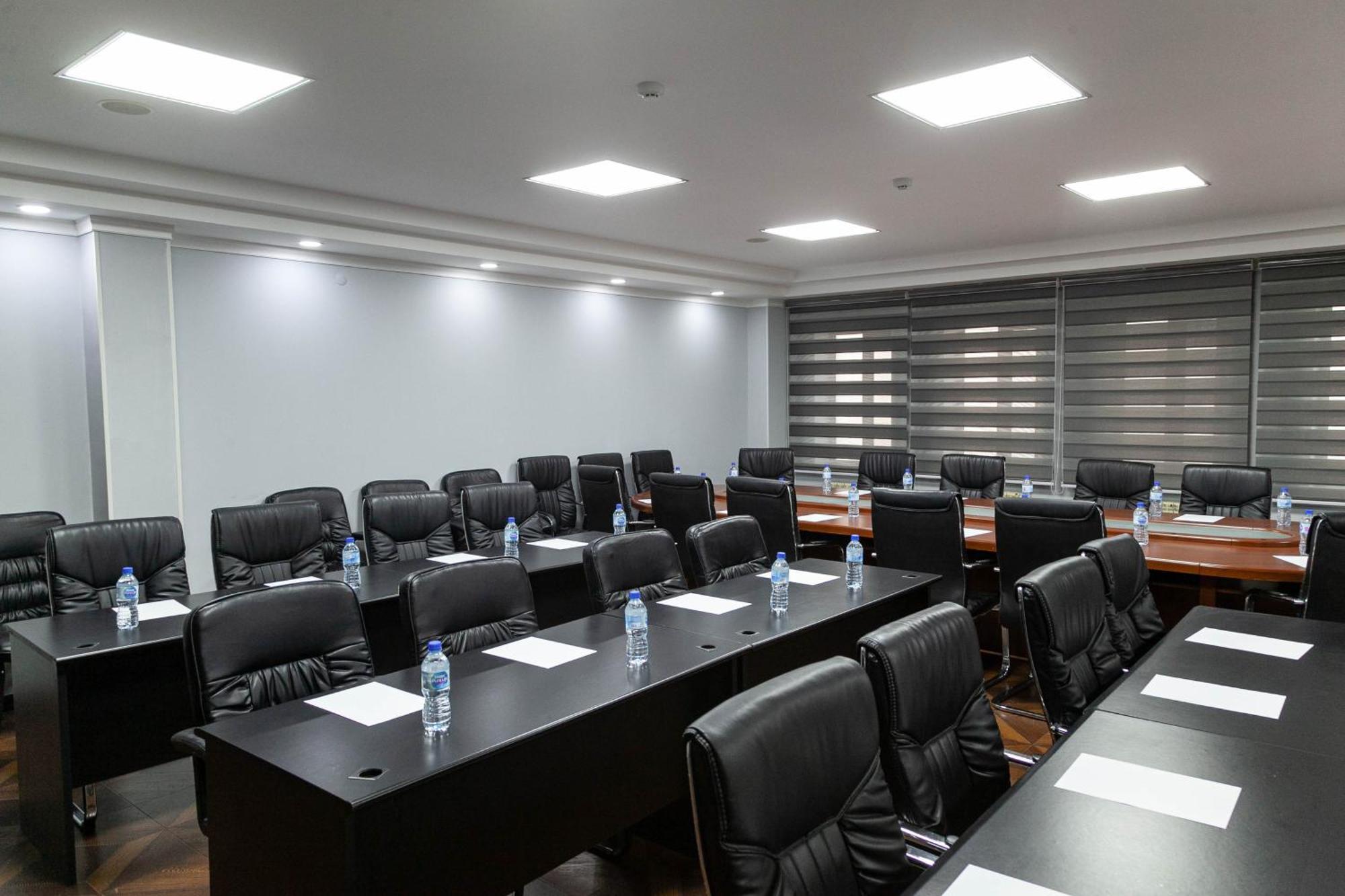 Hotel Zargaron Plaza Buchara Exterior foto